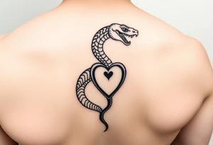 un piccola spirale a serpente con un cuore tattoo idea