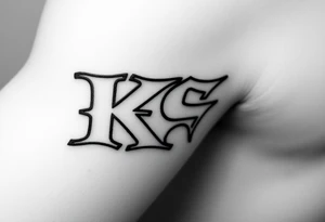 Tatuaje de lettering gótico que forme las letras las letras "KS" tattoo idea