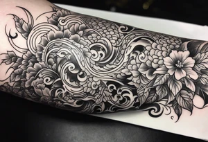Vines crawling up the arm. tattoo idea