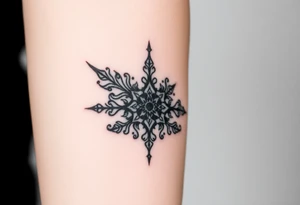 Ornamental Blackwork Von den Fingern über die ganze Hand bis zum Ellenbogen tattoo idea
