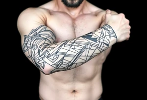 bold line ornamentaali viikinkikuviot tattoo idea