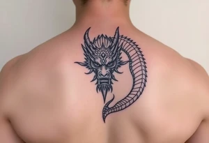 Tatuaje en espalda completa solo de la cabeza de un dragón demonio japones sin cuerpo tattoo idea
