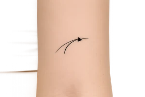 Minimalist tattoo representing a racing line approaching a racetrack apex, a simple curved line with a small geometric apex marker, inspired by motorsport driving technique, elegant black linework, minimal geometric design, no text, no shading, 5x5 cm tattoo, clean timeless stencil. tattoo idea