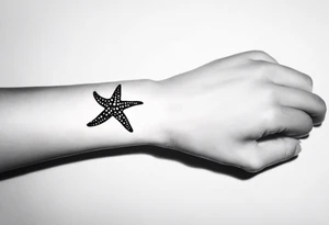 Starfish wrist wrap tattoo idea