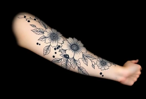 floral composition with japanese vibe, mutiple ornemental patern and leaf tattoo idea