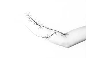 Лилии и размытые линии tattoo idea