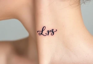 Small Kiss mark with the initials lrs tattoo idea