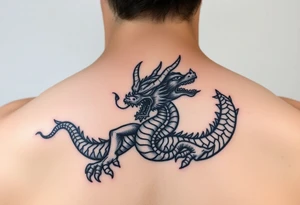 Tatuaje en espalda completa solo de la cabeza de un dragón demonio japones sin cuerpo tattoo idea