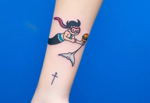 Scooba diver, diving with manta ray belly to belly, with burger on his hand tattoo idea