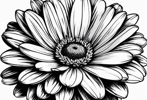 Daisy with minimal pedals from top view tattoo idea