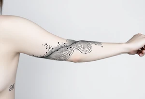 Размытые линии, мистика tattoo idea