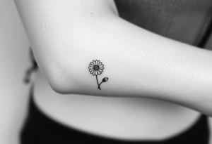 Small black and white tattoo waxing creaxent moon with small Daisy birth flower and tiny leo gliph tattoo idea