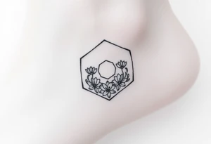 Hexagon with a constellation sign for Leo,  larkspur and water lilies in the center tattoo idea