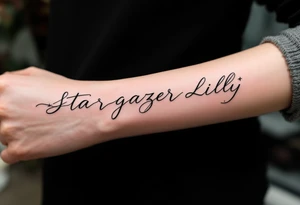 Stargazer Lilly full flower
with these words on stem in cursive (Rix Rys & Ari) long elegant stem with subtle shadowing through drawing in pink hues tattoo idea