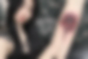 My girl friend name is saghar, we are together since april 6th, 2018. Her favorite color is black and her favorite flower is rose. tattoo idea