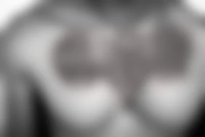 chest tatoo necklace, simple, stylistic, geometry tattoo idea