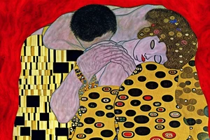 Crayon texture of the kiss by gustav klimt in a bleeding put border tattoo idea