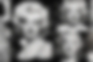 marilyn monroe face blackbackground tattoo idea