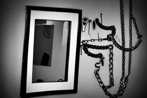 A broken mirror framed by chains or razors. Reminder never to make same mitstakes tattoo idea